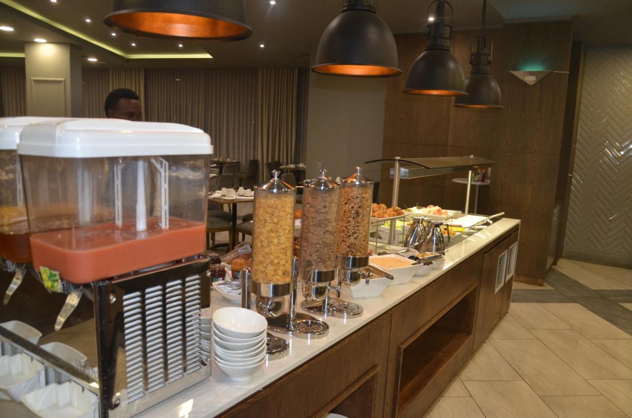 Mayfair Hotel Mthatha Eksteriør billede