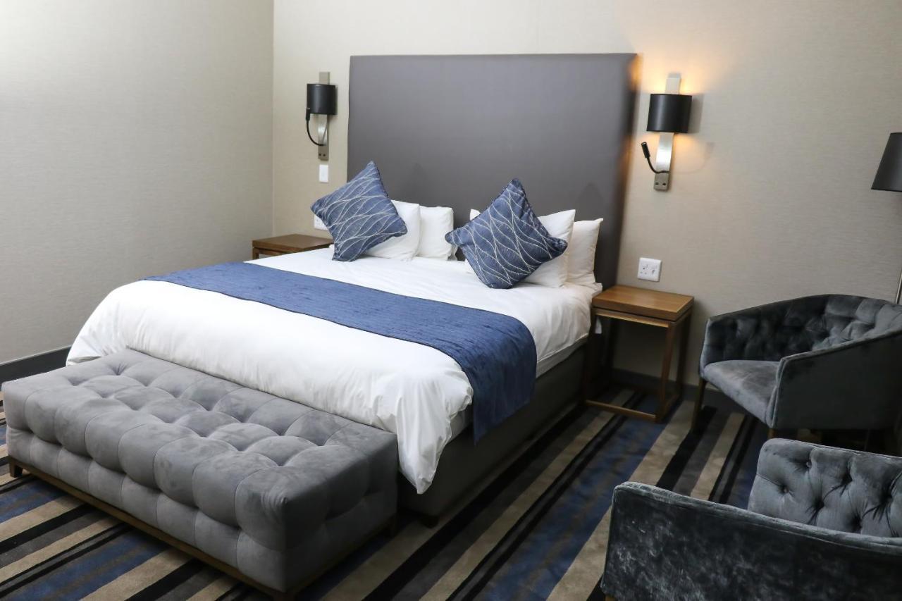 Mayfair Hotel Mthatha Eksteriør billede