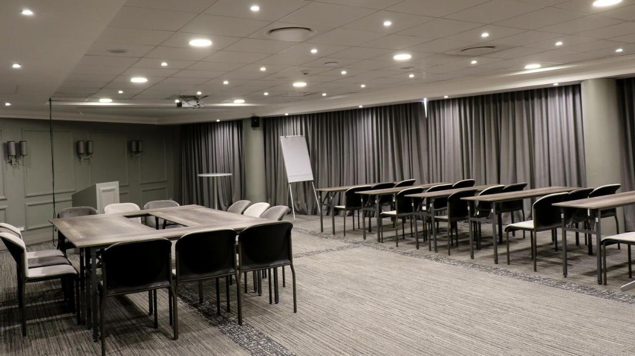 Mayfair Hotel Mthatha Eksteriør billede